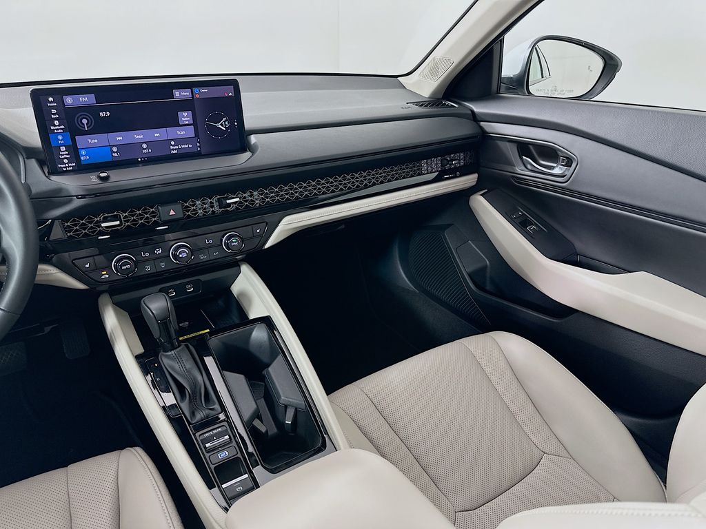 2025 Honda Accord Hybrid EX-L photo 20