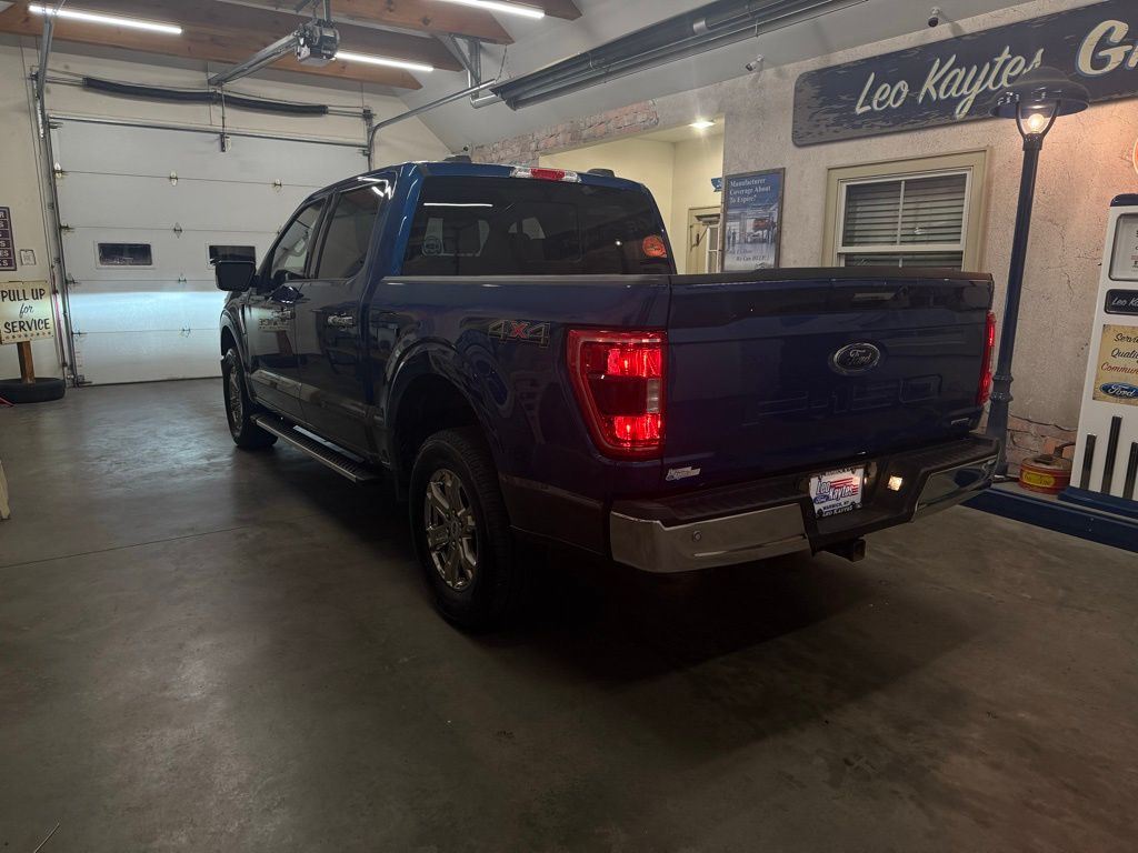 2023 Ford F-150 XLT photo 3