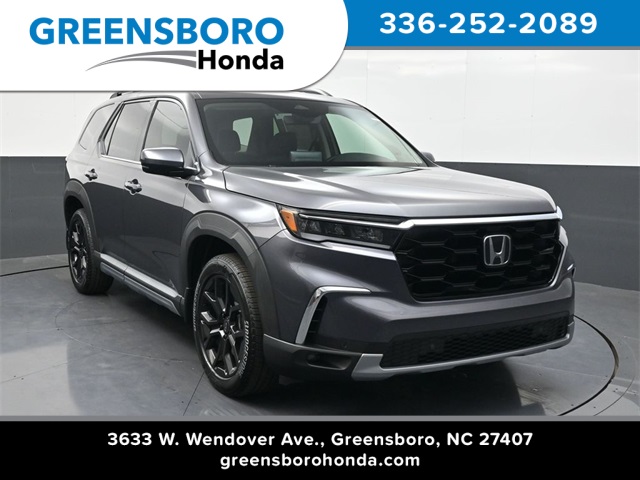 2025 Honda Pilot Touring's photo