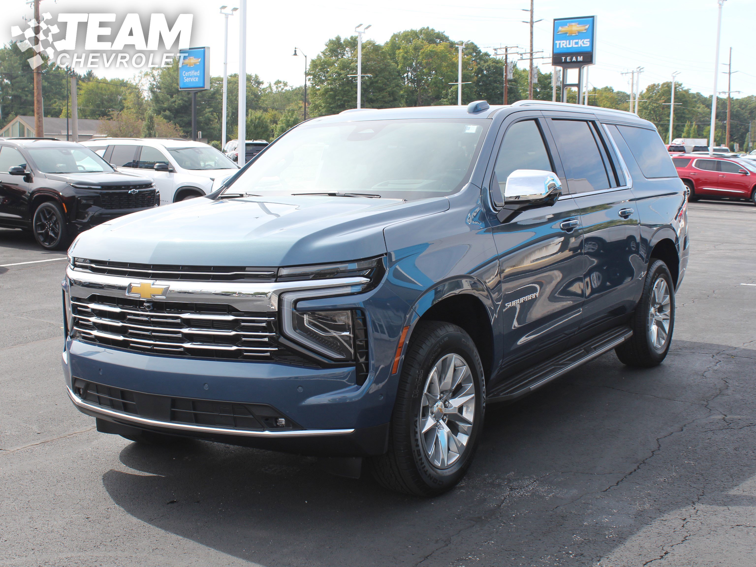 2026 Chevrolet Suburban Premier photo 6