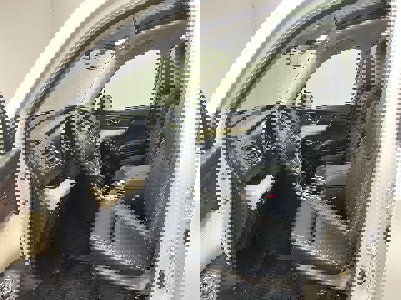 2022 Subaru Ascent Touring photo 3