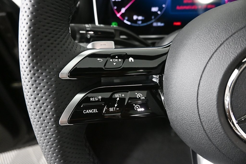 2025 Mercedes Benz C 300 photo 8