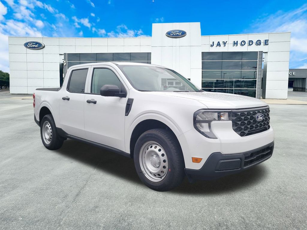 2025 Ford Maverick XL's photo