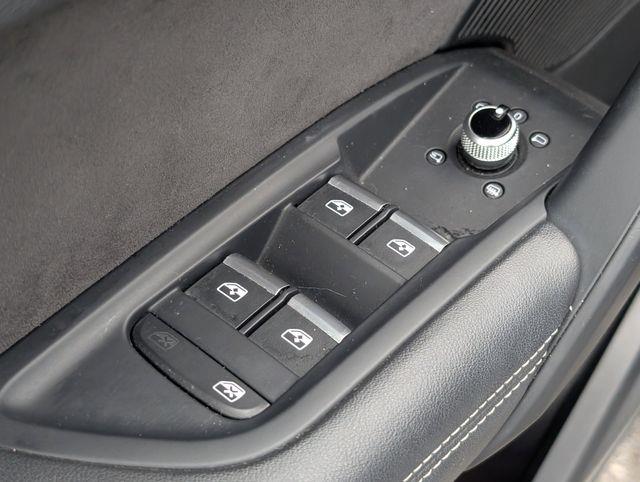 2018 Audi SQ5 Prestige photo 15
