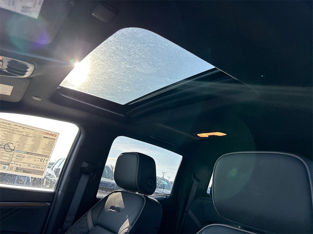 2026 GMC CANYON - Image 27