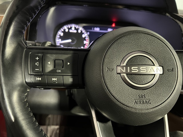 2022 Nissan Pathfinder Platinum photo 17