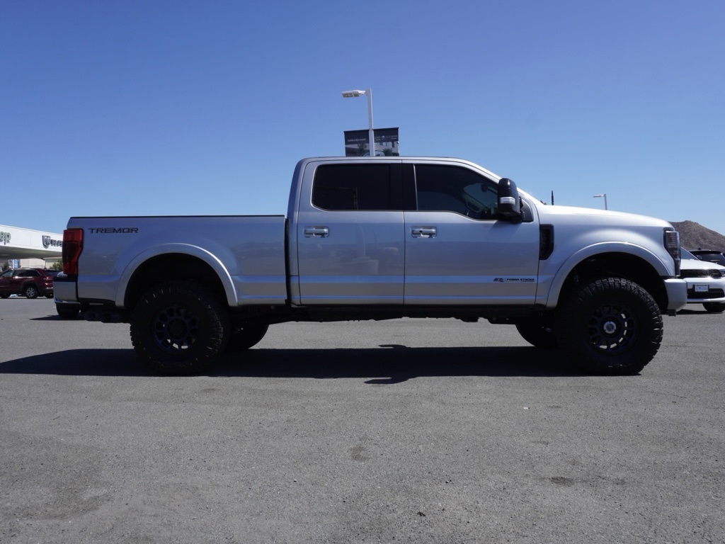 2022 Ford F-250 photo 2