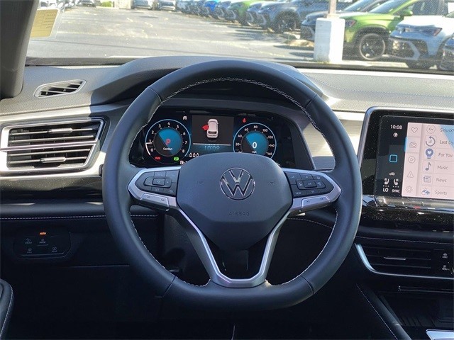 2025 Volkswagen Atlas Cross Sport SE Technology photo 12