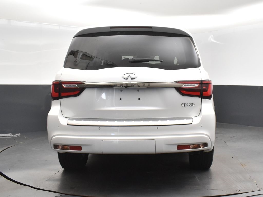 2023 Infiniti QX80 Premium Select photo 3