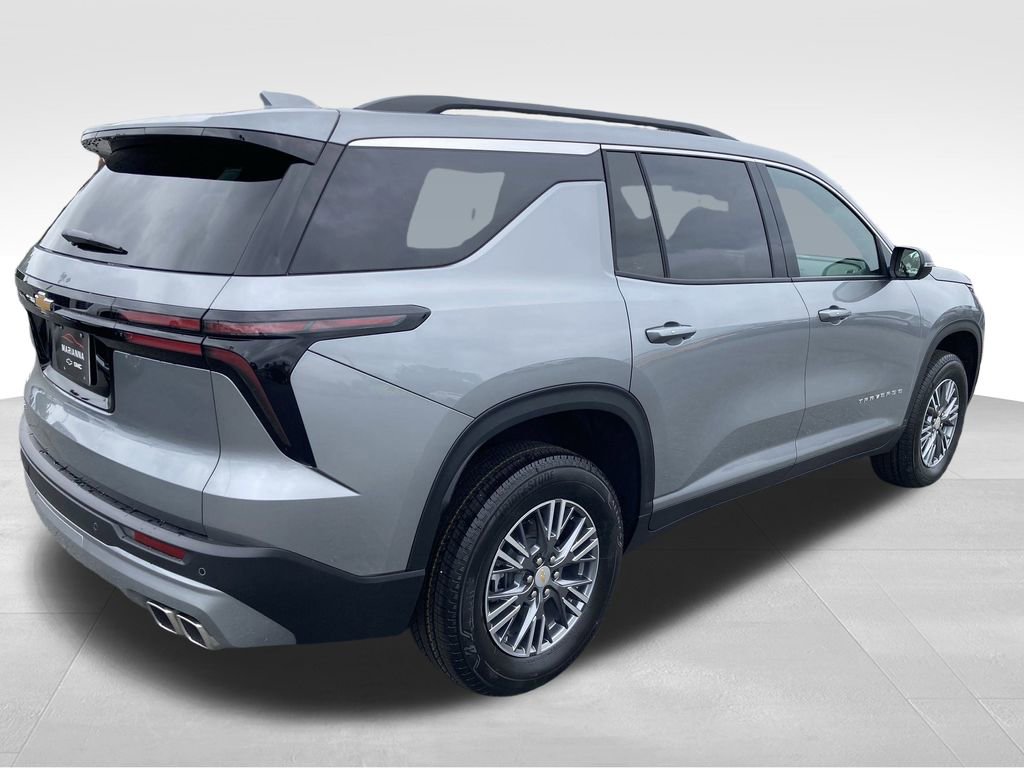 2025 Chevrolet Traverse photo 5