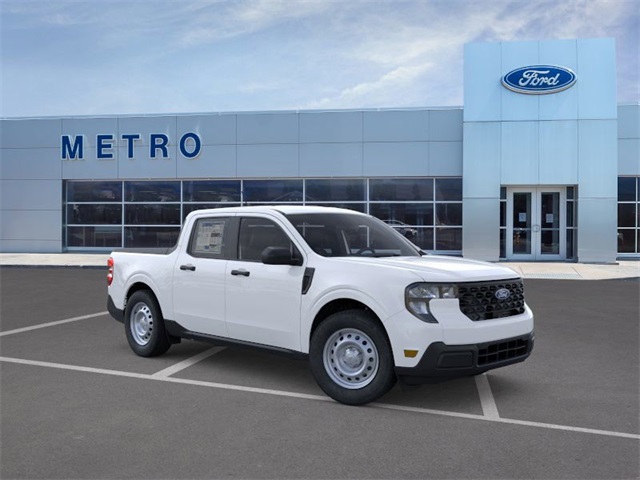 2026 Ford Maverick XL's photo