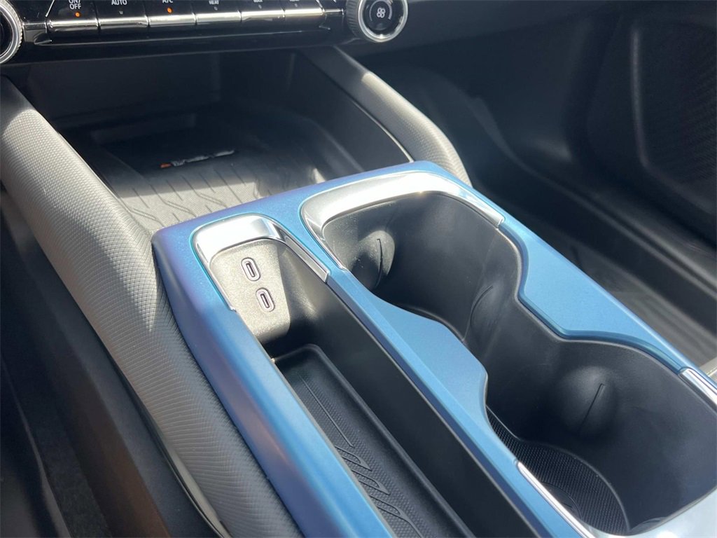 2025 Chevrolet Equinox EV 1LT photo 18