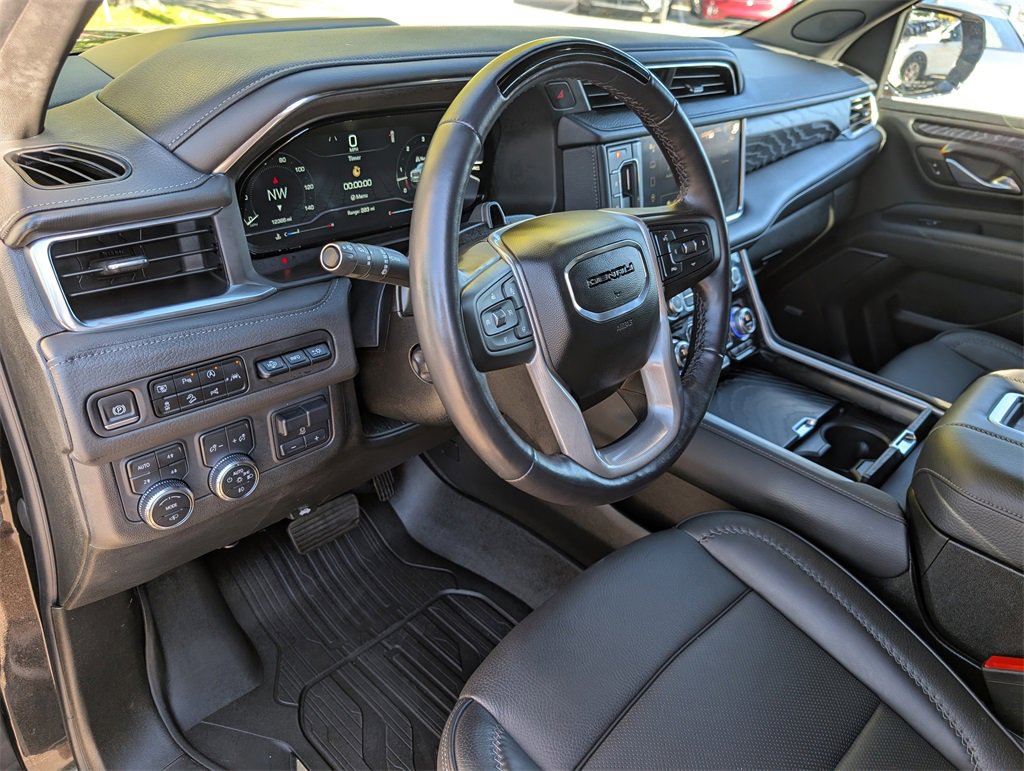 2023 Gmc Yukon XL Denali photo 8