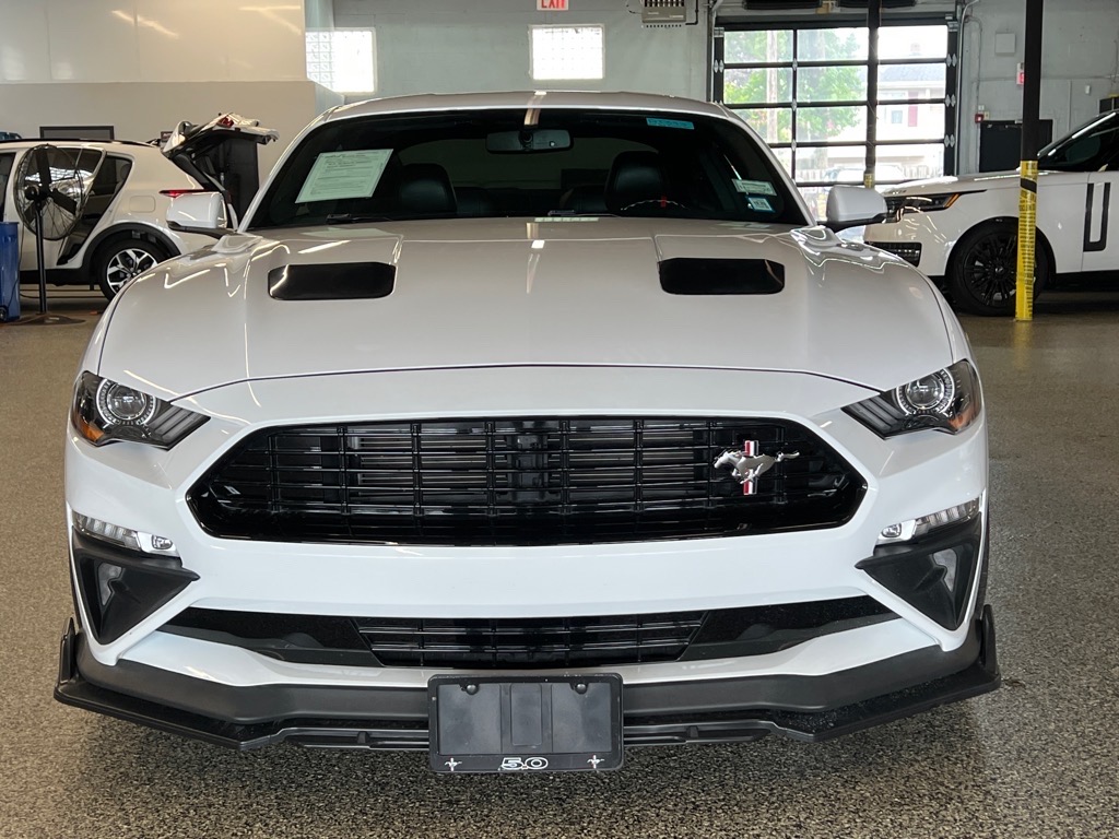 2019 Ford Mustang GT Premium photo 2
