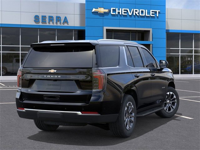 2025 Chevrolet Tahoe LS photo 4
