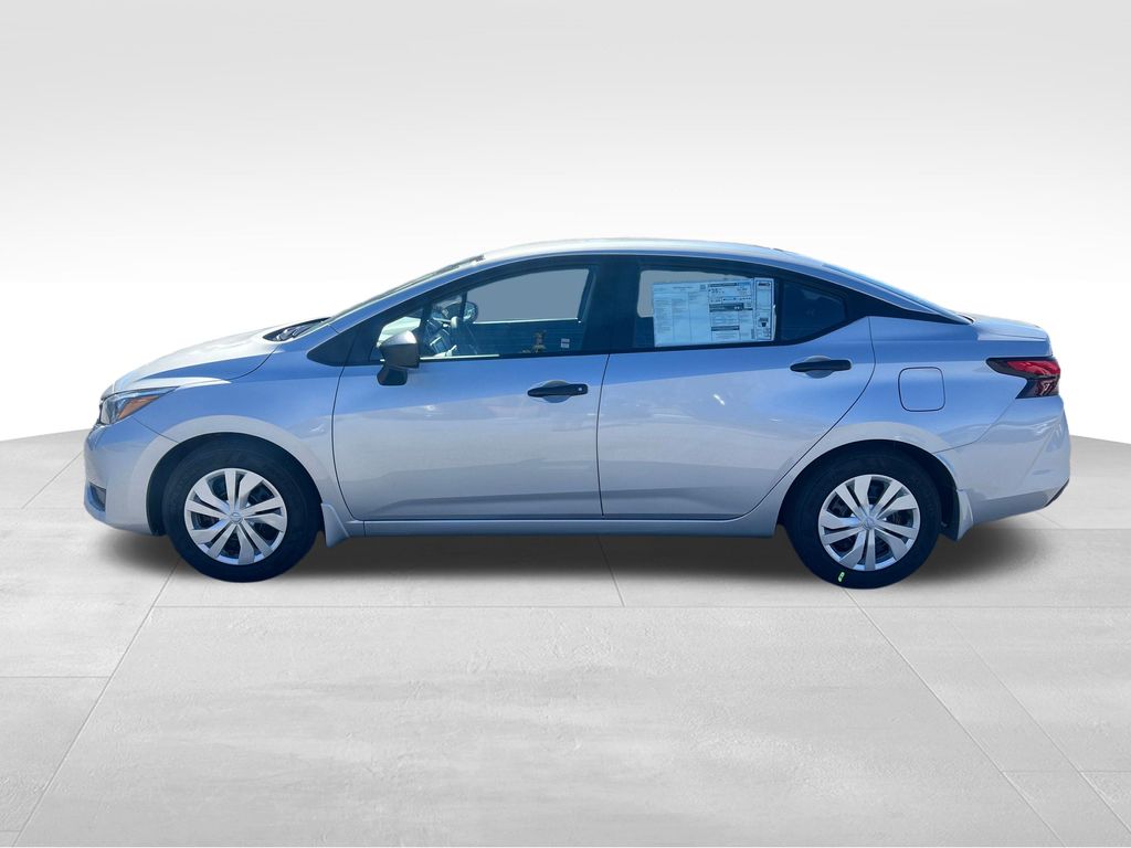 2025 Nissan Versa S photo 2