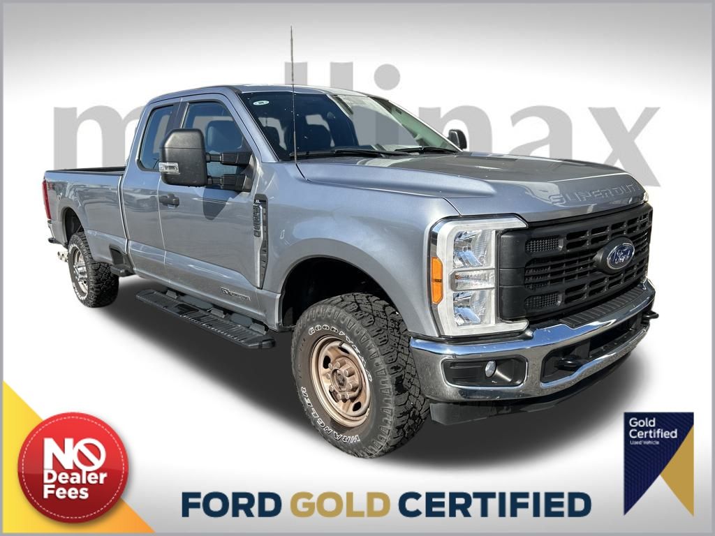 2023 Ford F-350 Super Duty XL's photo