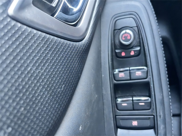 2022 Subaru Forester Touring photo 23