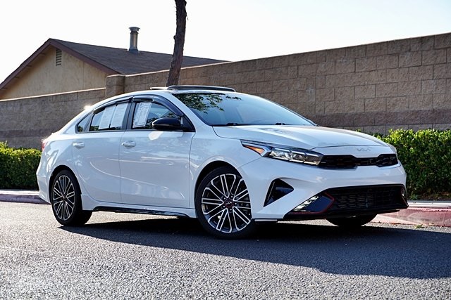 Used 2023 White Kia GT image 1