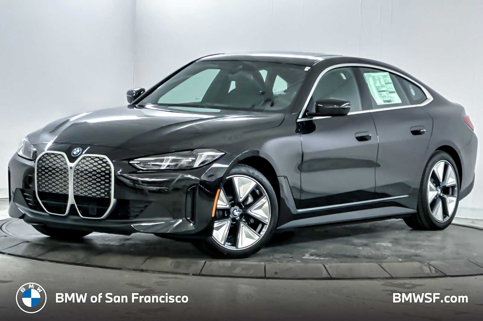 2025 BMW i4 40's photo