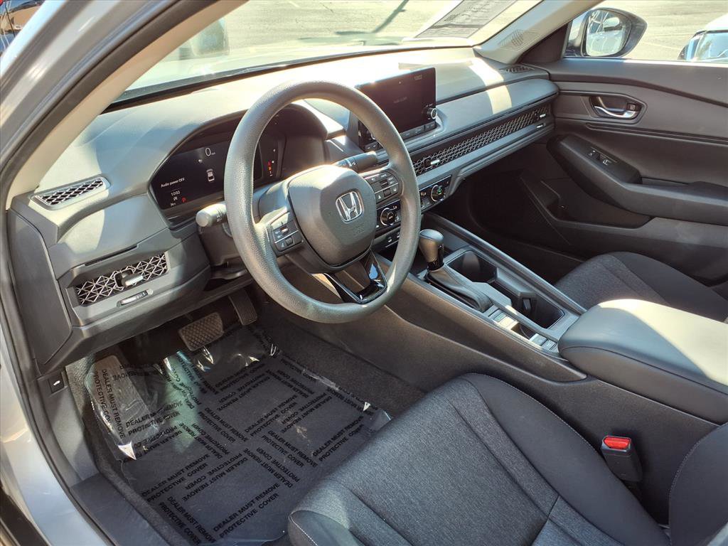 2023 Honda Accord 1.5T EX photo 13