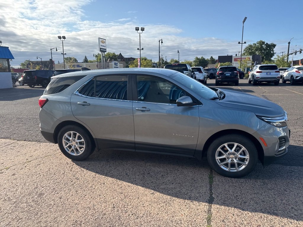 2024 Chevrolet Equinox LT photo 7