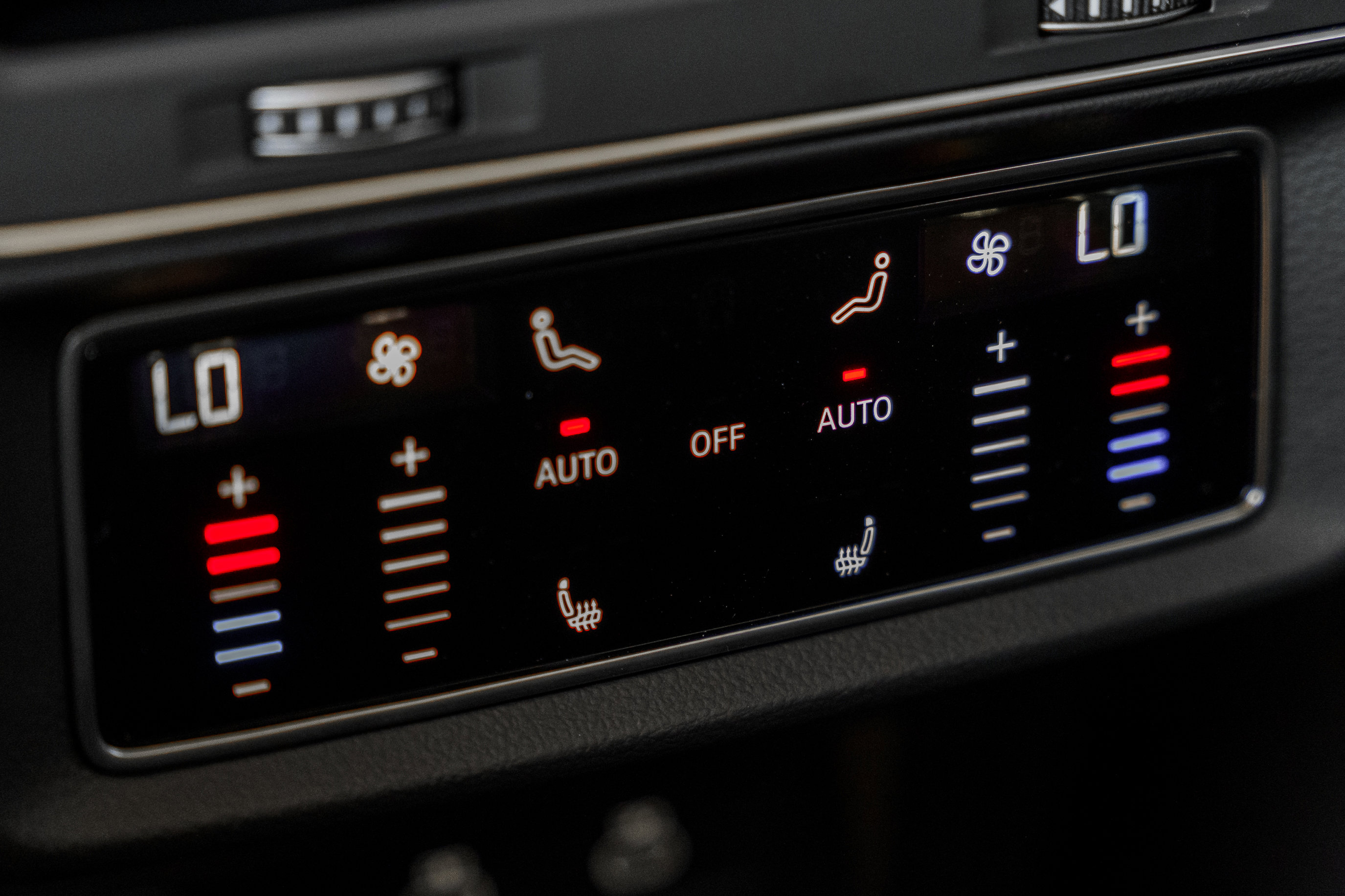 2025 Audi Q8 55 Premium Plus photo 25