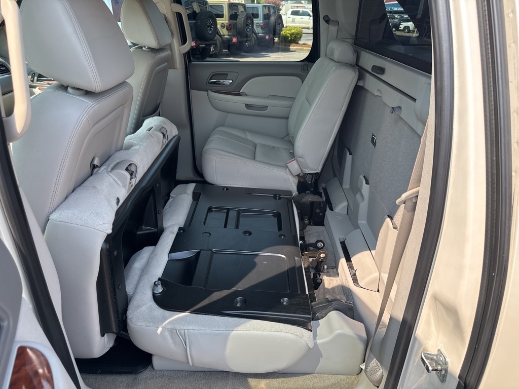 2008 Chevrolet Avalanche LTZ photo 20