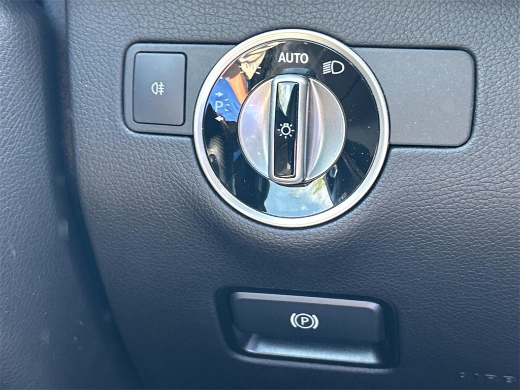 2019 Mercedes Benz GLS 450 4MATIC photo 28