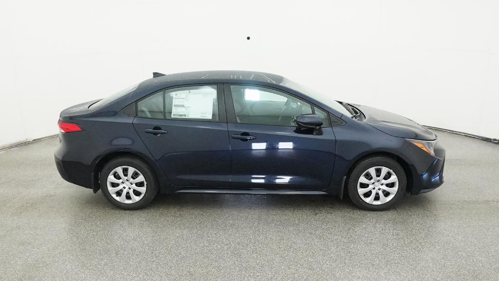 2025 Toyota Corolla LE photo 25