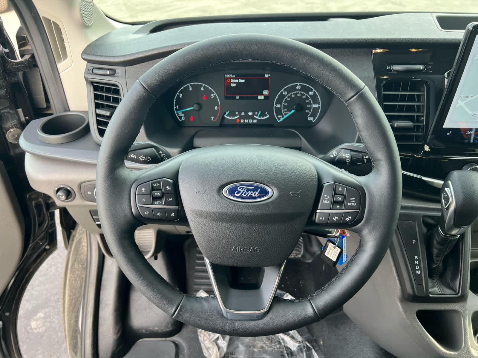 2024 Ford Transit Passenger Van XLT - Photo 30