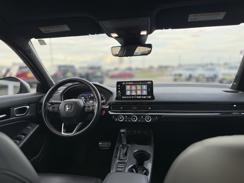 2022 Honda Civic Hatchback Sport Touring photo 12