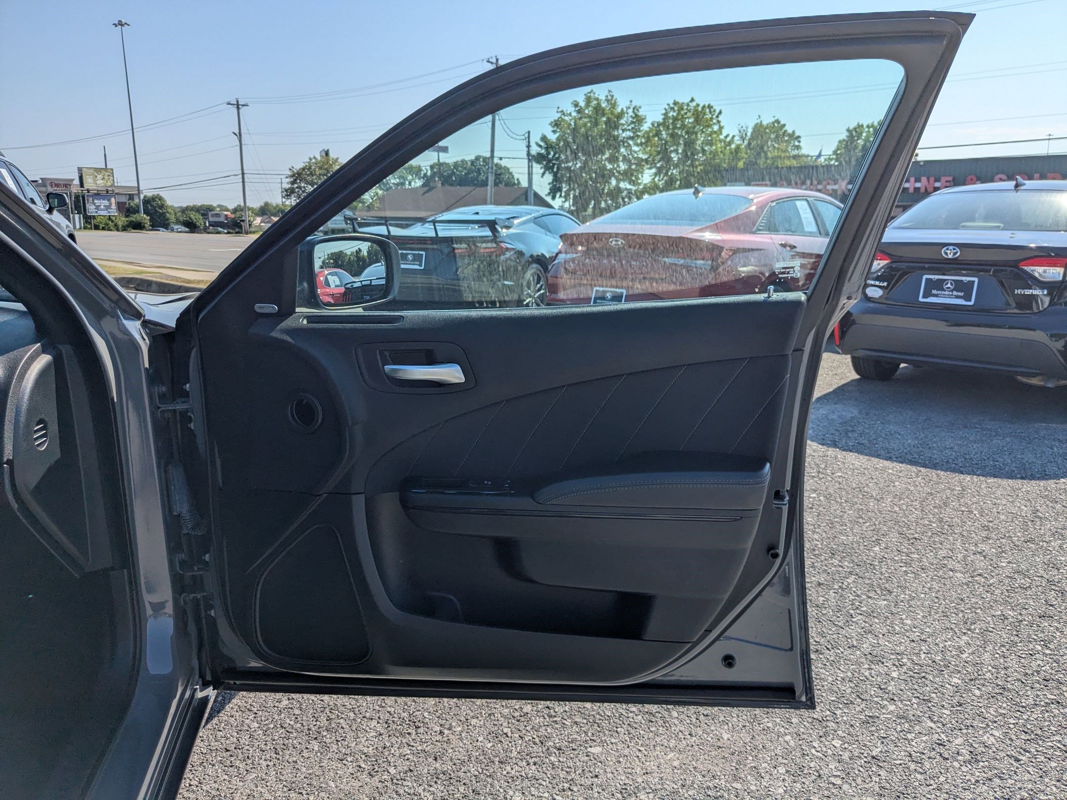 2018 Dodge Charger GT photo 27