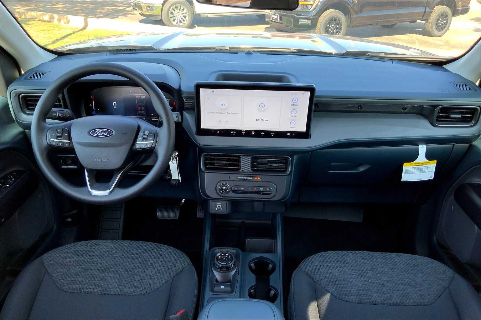 2025 Ford Maverick XL photo 4