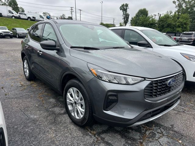 2025 Ford Escape Active photo 2