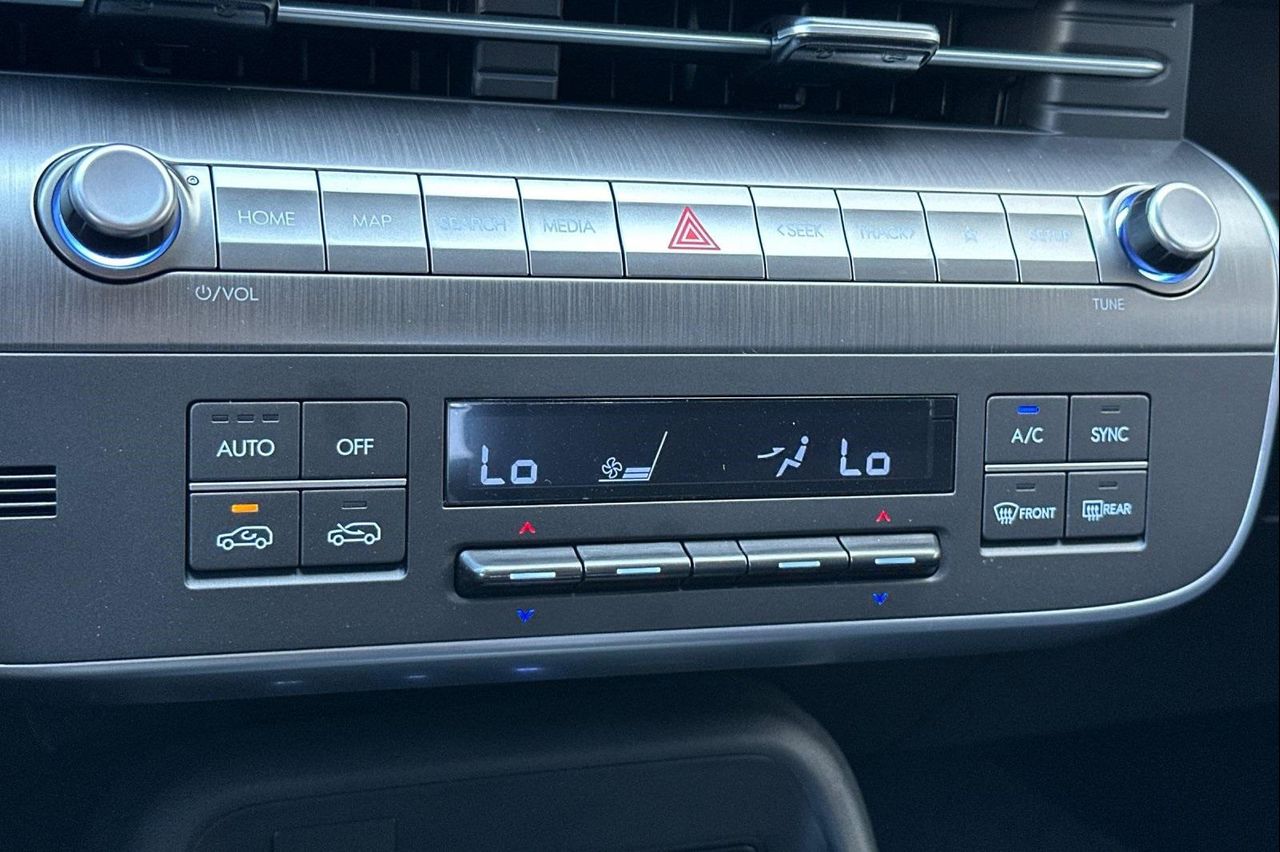 2025 Hyundai Kona SEL photo 22