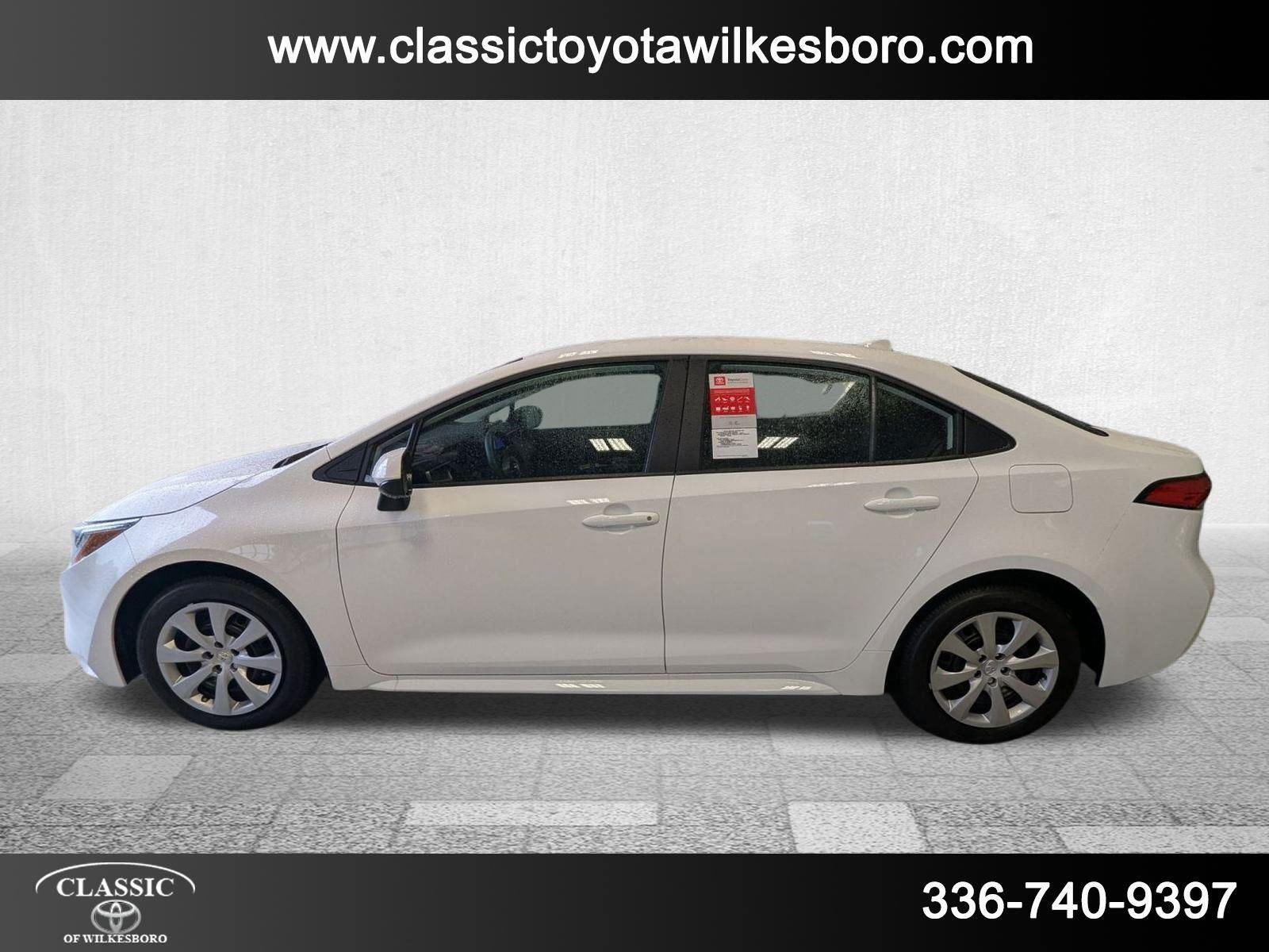 2025 Toyota Corolla LE photo 6