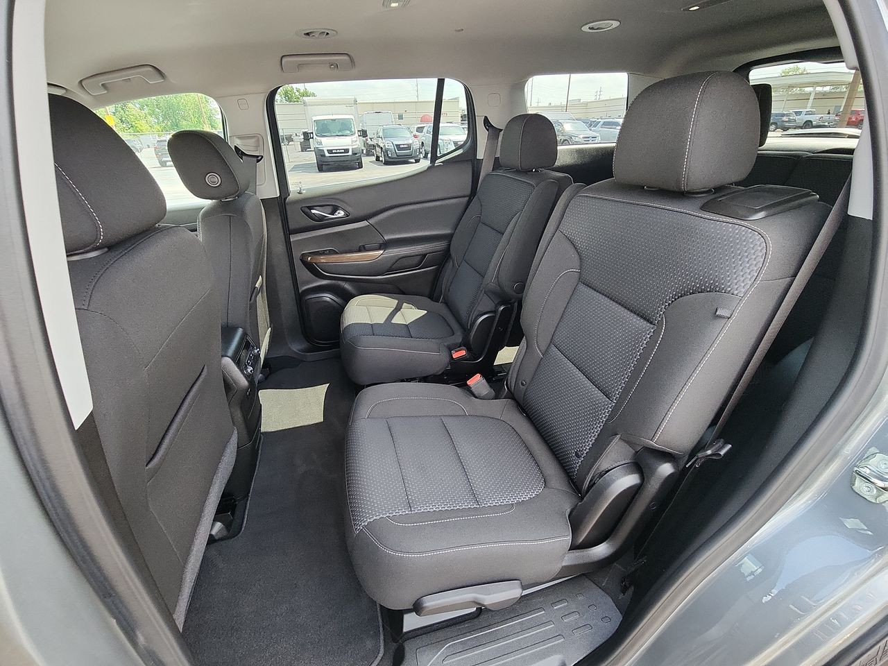 2023 Gmc Acadia SLE photo 21