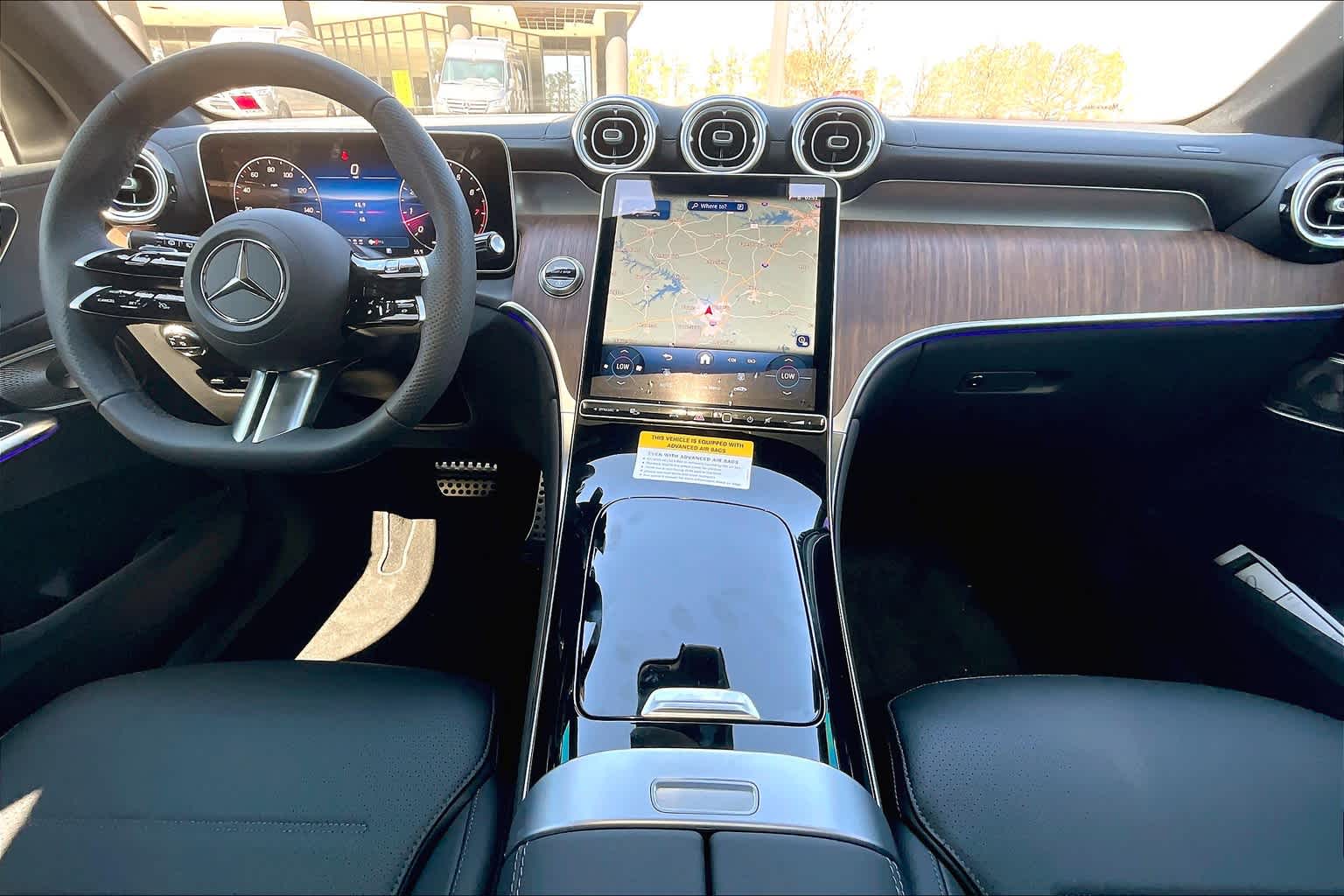 2025 Mercedes Benz GLC 300 4MATIC photo 5