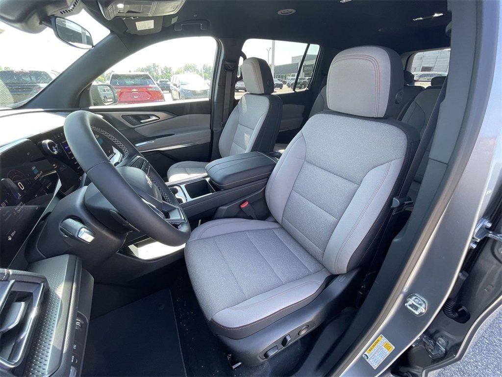 2026 Chevrolet Traverse photo 12