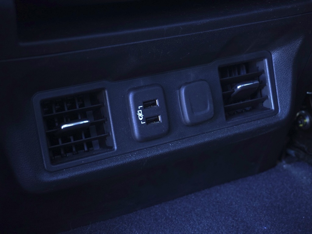 2019 Chevrolet Silverado 1500 LT photo 24