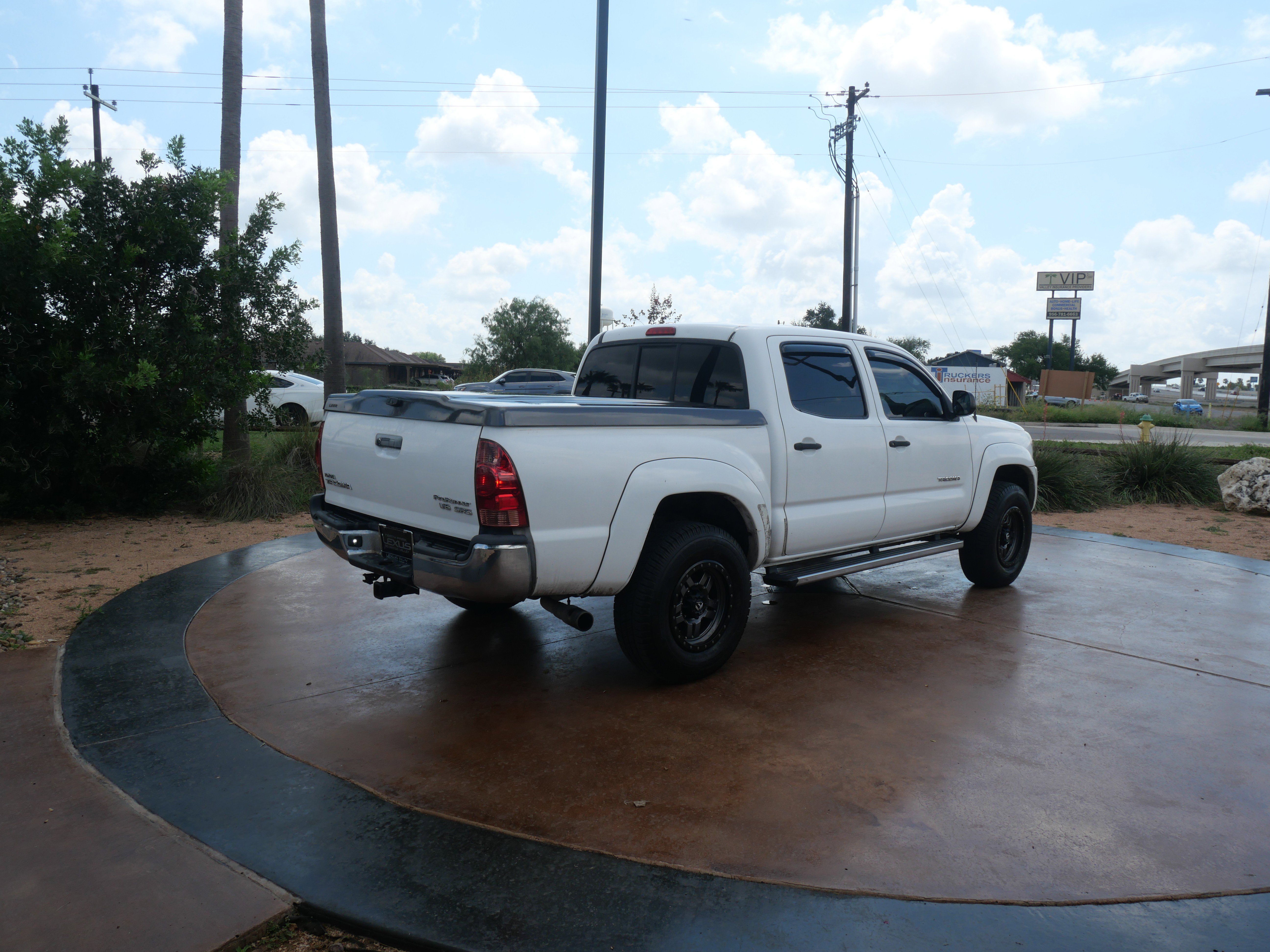 Used 2006 Toyota Tacoma PreRunner with VIN 5TEJU62N06Z210028 for sale in San Juan, TX