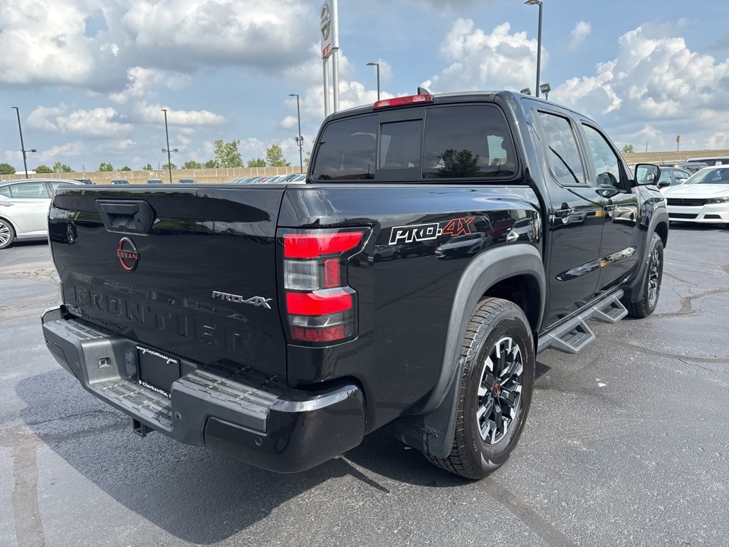 2022 Nissan Frontier PRO-4X photo 3