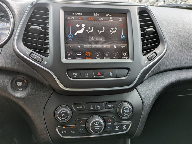 2023 Jeep Cherokee Altitude photo 18