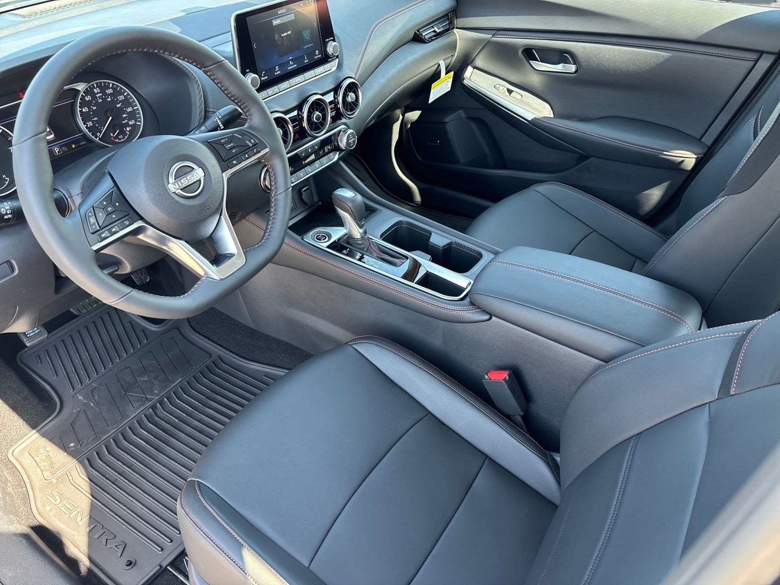 2025 Nissan Sentra SR photo 4