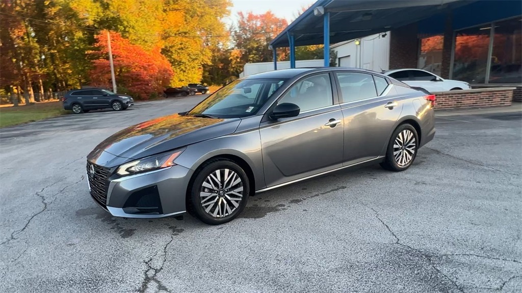 Used 2024 Nissan Altima SV with VIN 1N4BL4DV6RN311385 for sale in Brazil, IN