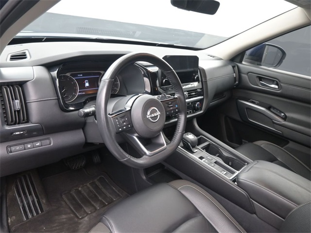 2023 Nissan Pathfinder SL photo 17