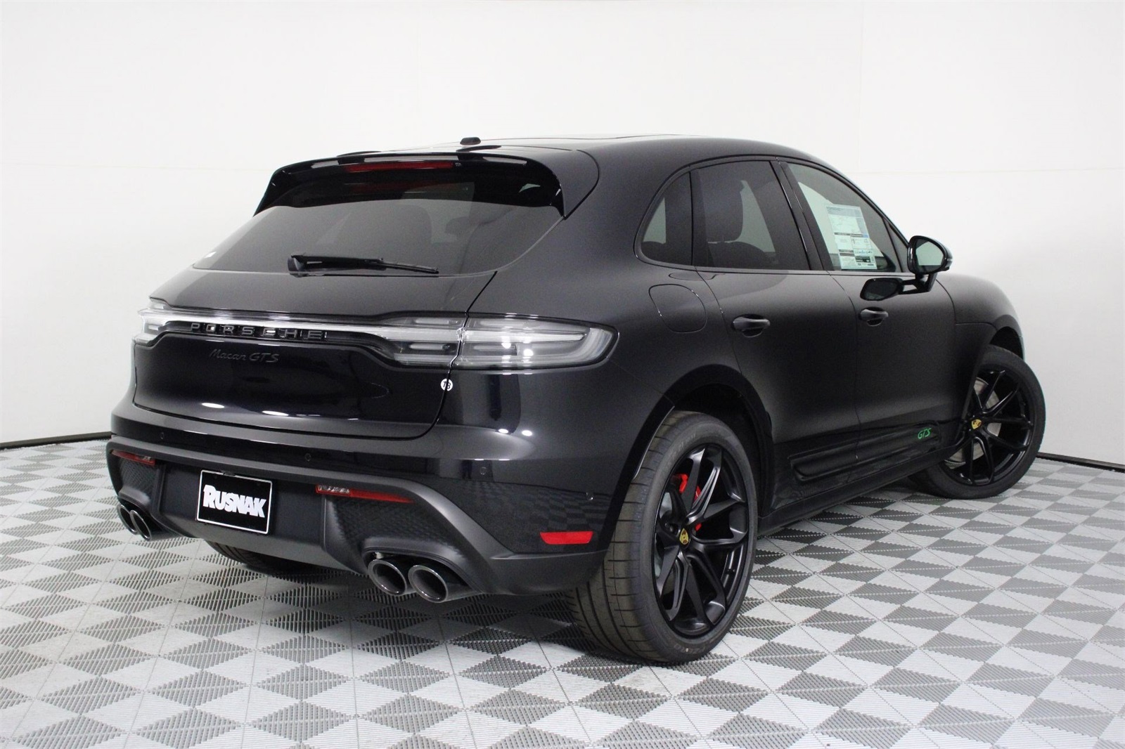 2025 Porsche Macan GTS photo 6