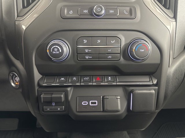 2026 Chevrolet Silverado 1500 Custom photo 13