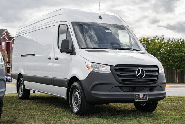 2026 Mercedes-Benz Sprinter Cargo Van Base's photo